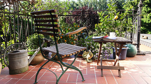Balkon Ostseite Westseite