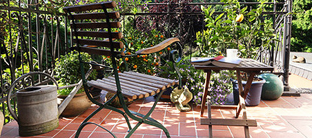 Balkon Ostseite Westseite